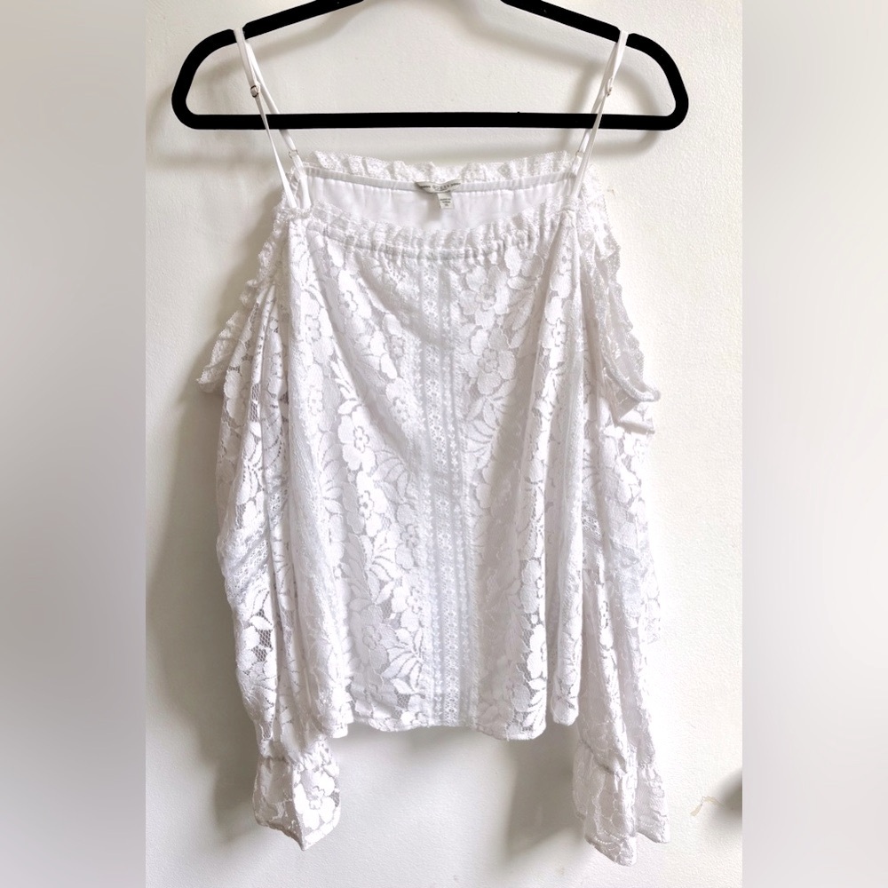 GUESS - White Lace Top